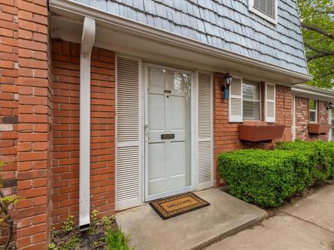 1075 Roaring Springs Rd, Fort Worth, TX 76114
