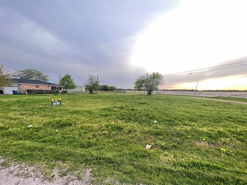 1 Prasifka St, Hutchins, TX 75141