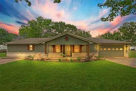 130 Spruce Trl, Gun Barrel City, TX 75156