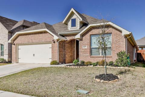 6157 Cobbetts Pond Ln, Fort Worth, TX 76179
