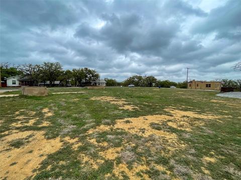 714 E 23rd St, Cisco, TX 76437