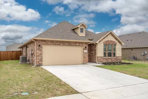 1536 Reed Dr, Krum, TX 76249