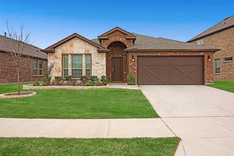 1521 Grassy Knoll Trl, Aubrey, TX 76227