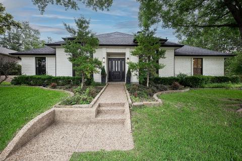 8720 Lacrosse Dr, Dallas, TX 75231