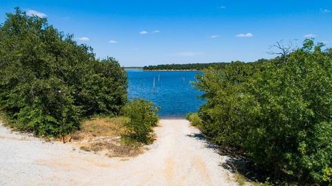 2 Silver Leaf Dr, Sunset, TX 76270 photo 23