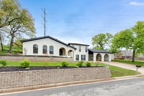 3401 Edgewater Ct, Arlington, TX 76016