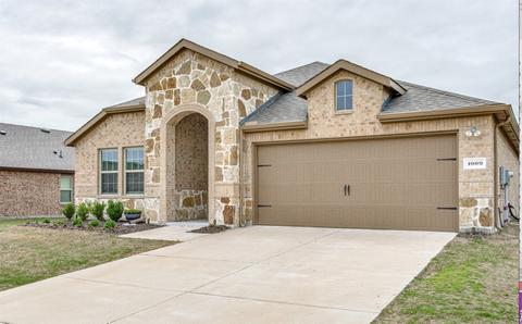 1009 Holly St, Anna, TX 75409