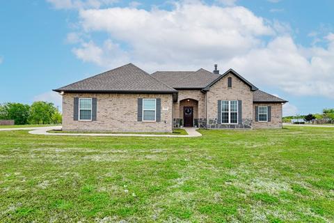 1176 Chartres, Kaufman, TX 75142