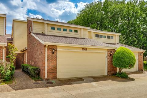 1912 Shorewood Dr, Grapevine, TX 76051