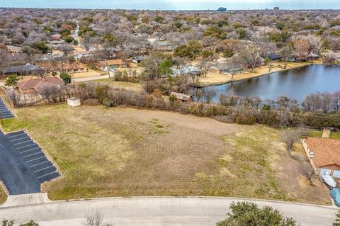 6908 Chickering Rd, Fort Worth, TX 76116