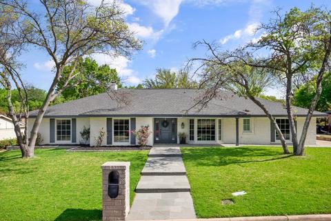 4804 Barkridge Trl, Fort Worth, TX 76109