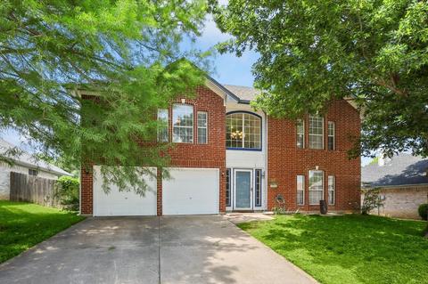 4515 Queenswood Dr, Grand Prairie, TX 75052
