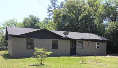 723 Jonathan St, Athens, TX 75751