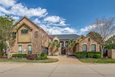 3801 Park Manor Ct, Arlington, TX 76017
