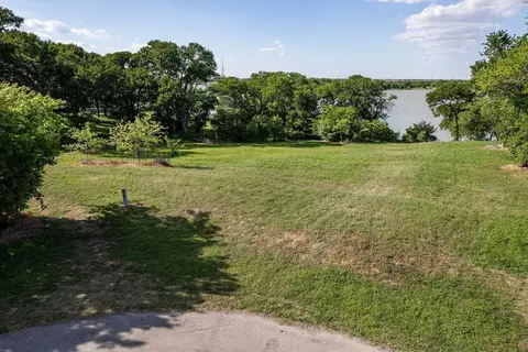 4601 Willow Ct, The Colony, TX 75056