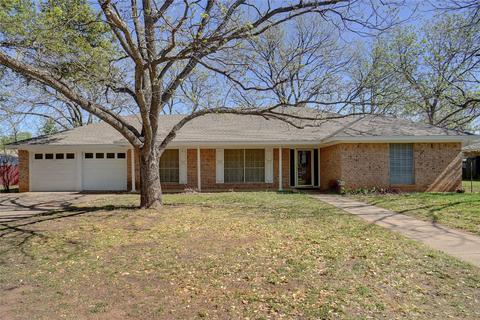 3003 S Murco Dr, Mineral Wells, TX 76067