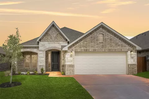 724 Sandy Chip Trl, Fort Worth, TX 76108