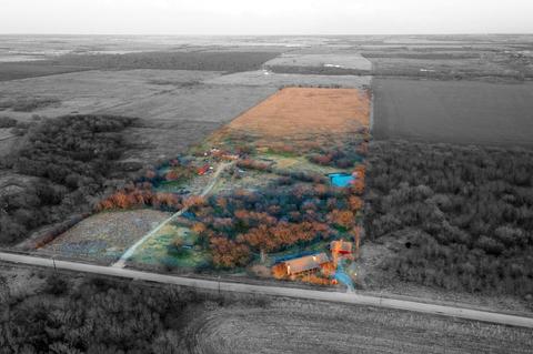 12280 Pelzel Rd, Pilot Point, TX 76258 photo 2