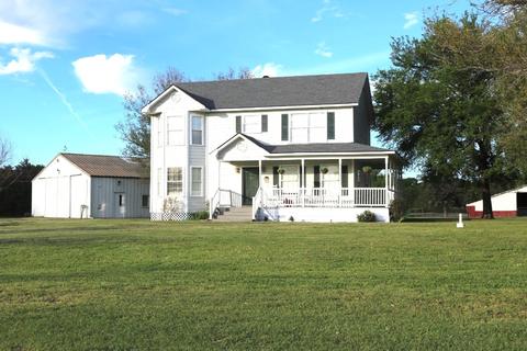 968 County Road 1105, Ravenna, TX 75476