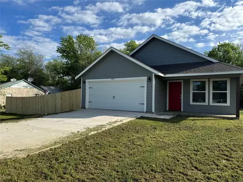 409 S Colorado St, Whitney, TX 76692