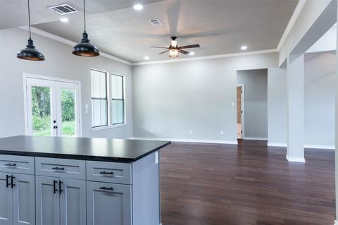 309 Luzon St, Tool, TX 75143 photo 6