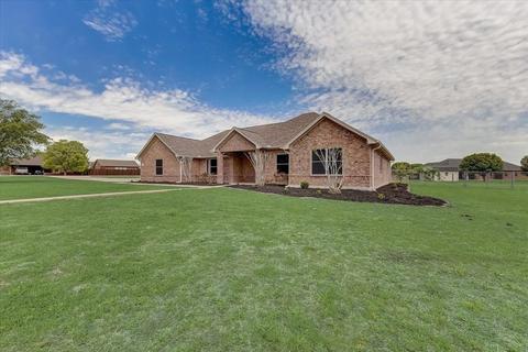 1916 Assembly Rd, Fort Worth, TX 76179