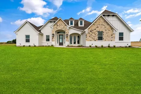 468 Red Bird Dr, Springtown, TX 76082