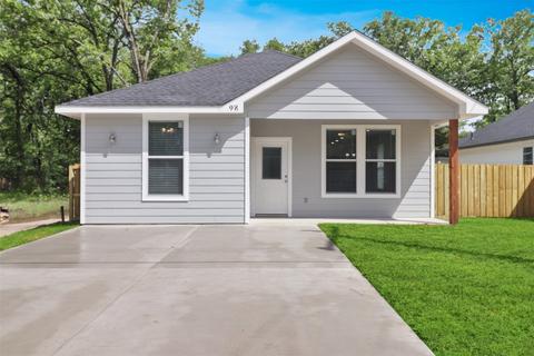 98 Indian Harbor Dr, Mabank, TX 75156
