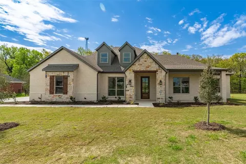 2861 Mallard Dr, Greenville, TX 75402
