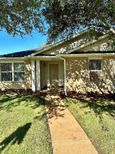 7545 Amber Dr, Dallas, TX 75241