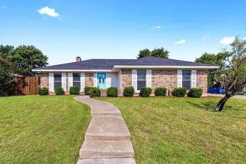 1890 Hillcrest Dr, Lewisville, TX 75077