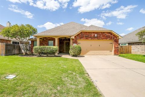 814 Cutting Horse Dr, Mansfield, TX 76063