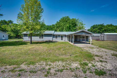 303 301 Mcconnell St, Italy, TX 76651