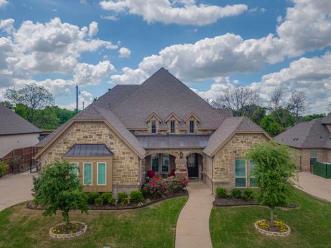 7328 Winding Way Dr, Arlington, TX 76001