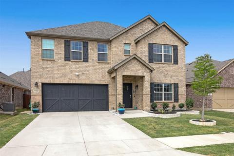 5821 Rostherne Dr, Aubrey, TX 76227