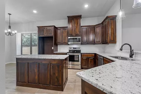 351 E 9th St, Springtown, TX 76082 photo 15
