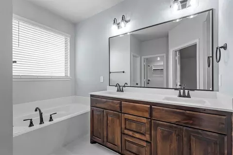 351 E 9th St, Springtown, TX 76082 photo 32