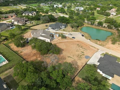 409 Claire Ct, Copper Canyon, TX 76226