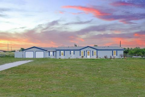 101 Bluff Heights Dr, Weatherford, TX 76085
