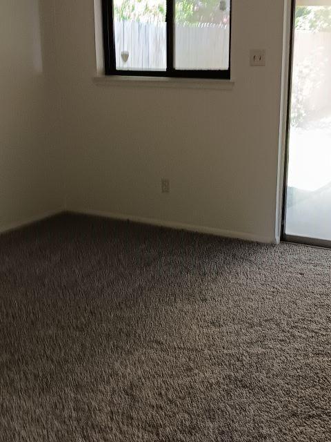  913 S Center S St, Grand Prairie, TX 75051 photo 8