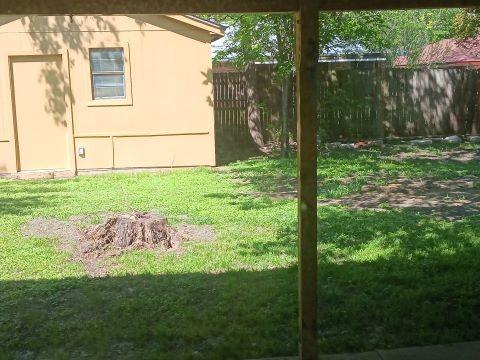  913 S Center S St, Grand Prairie, TX 75051 photo 10