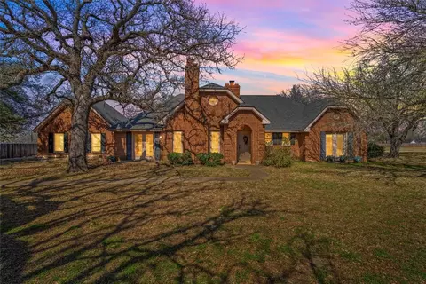 906 Watson St, Fairfield, TX 75840