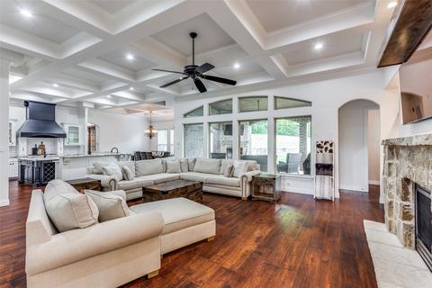 1228 Overland Dr, Burleson, TX 76028