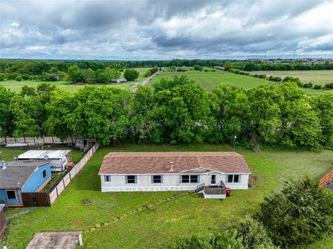 111 Elm Cir, Blue Ridge, TX 75424