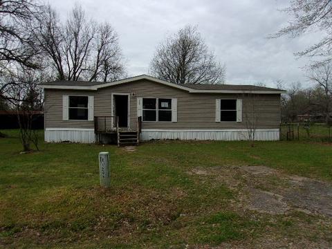 1208 W 1st, Hugo, OK 74743