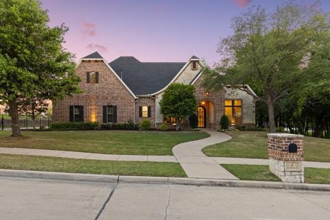 2 Raven Cir, Heath, TX 75032