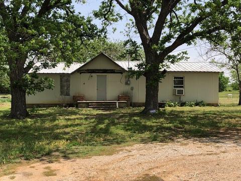 179 Pilgrim Ln, Mineral Wells, TX 76067