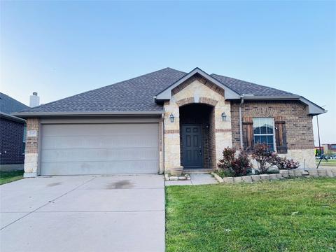 2357 Clairborne Dr, Fort Worth, TX 76177