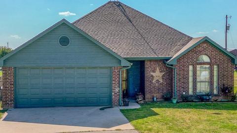 125 Savannah Dr, Weatherford, TX 76087