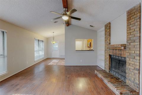 1312 Hackamore St, Mesquite, TX 75149 photo 3